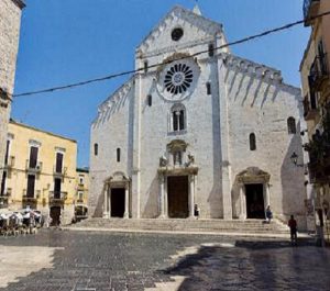 visite guidée de la basiliq de saint Nicolas de Bari