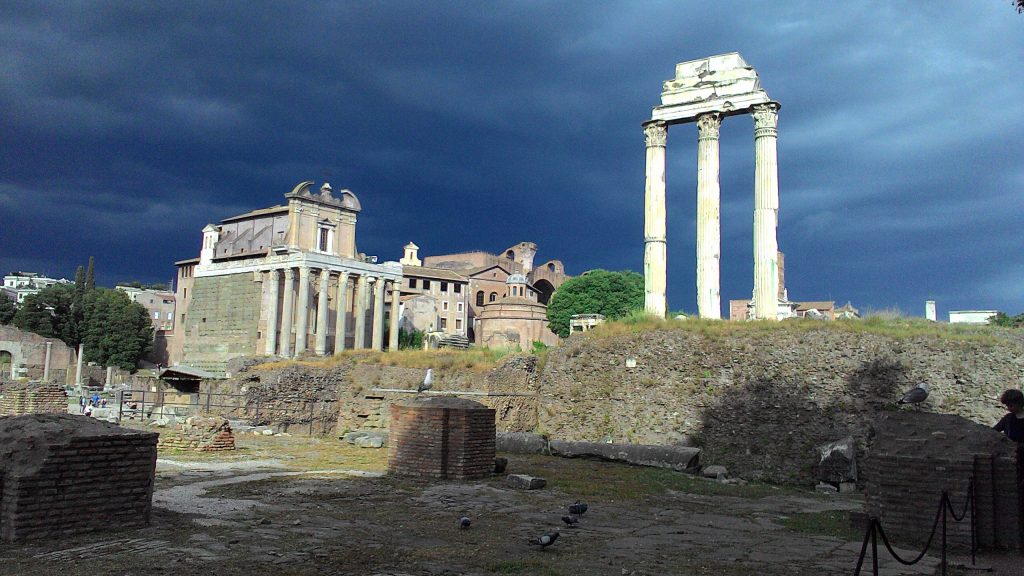 orage sur le forum romain